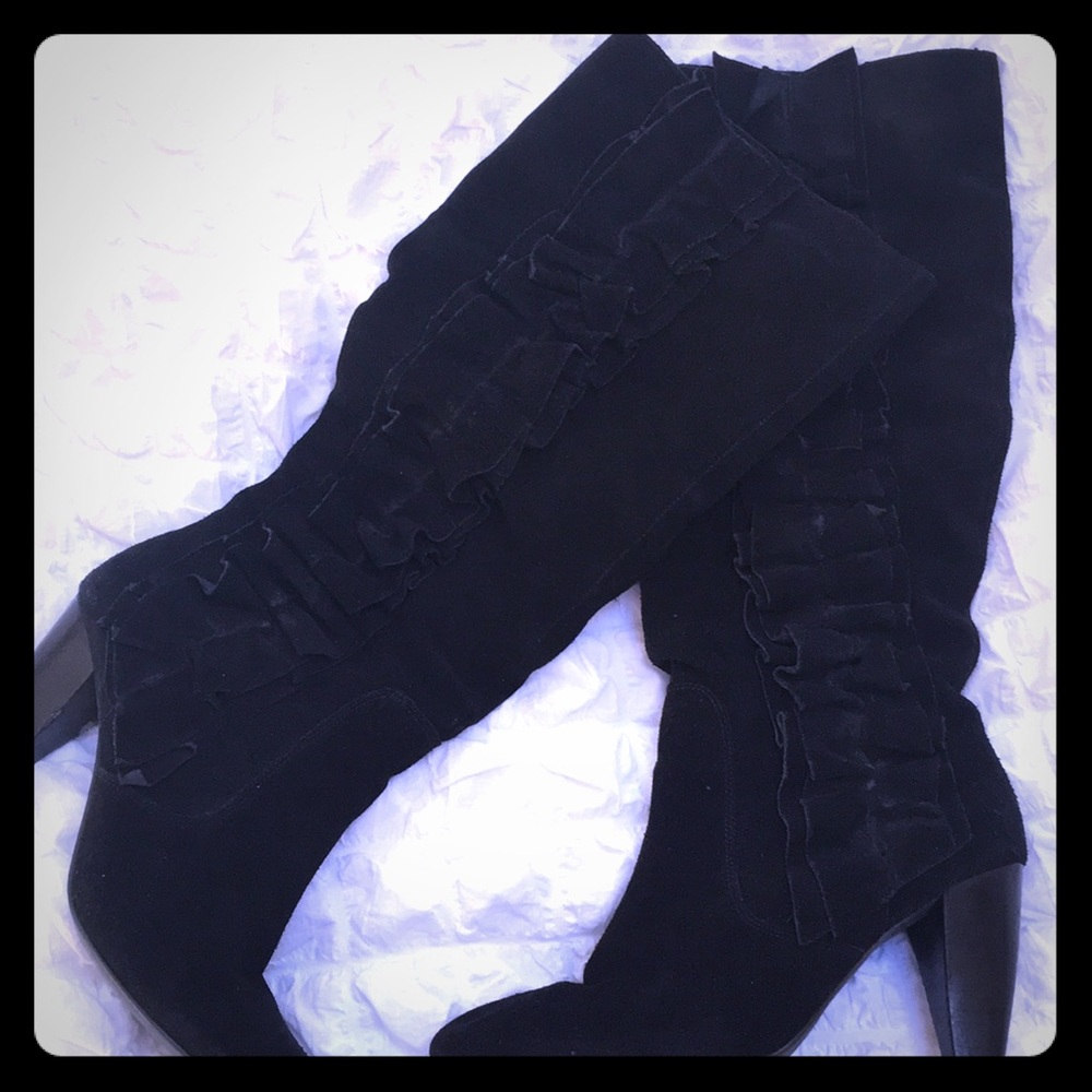 Steve Madden suede boots